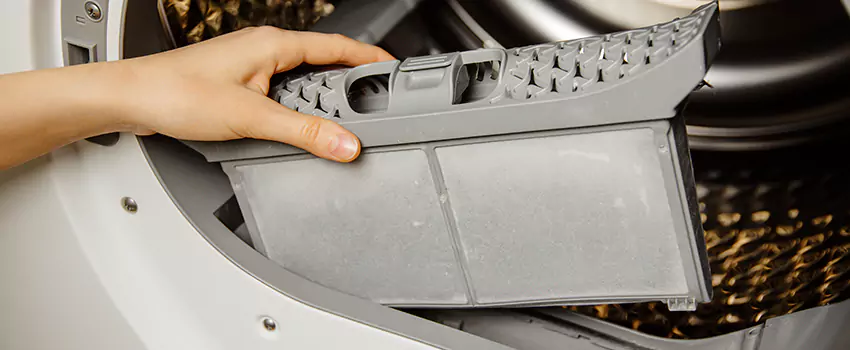 Signs Of A Clogged Dryer Lint Trap in Layton, Utah